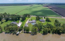 4524 Irish Bend Road, Franklin, LA 70538