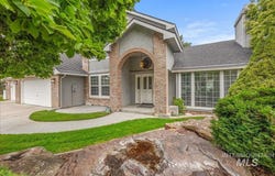 898 N Nicklaus Lane, Eagle, ID 83616