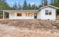 5220 Highway 227, Trail, OR 97541