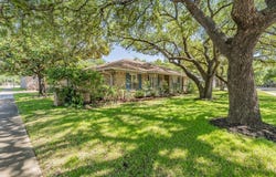 1718 Timbers Drive, Irving, TX 75061