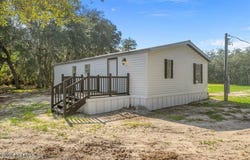 220 GLISSON Street, Interlachen, FL 32148