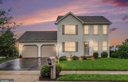 3 LOGANS Run, ENOLA, PA 17025