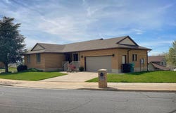 1959 N 150 E, Centerville, UT 84014