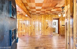 619 Ferry St, Loudon, TN 37774