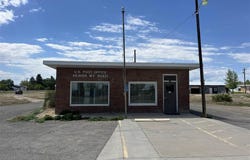 18 Central Ave, Deaver, WY 82421