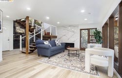 6855 Gunn DR, Oakland, CA 94611