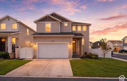 4722 E LAKE CORNER Dr, Eagle Mountain, UT 84005