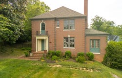290 Long Crescent Drive, Bristol, VA 24201