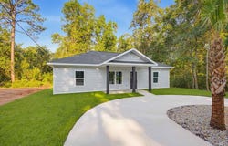 4145 Woodfin Cir, Pace, FL 32571