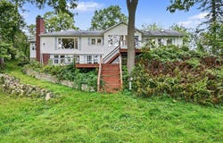 2805 Chippewa Lane, Midland, MI 48640-4116