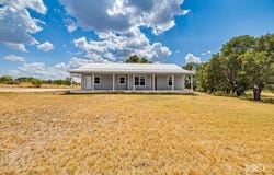 6343 County Rd 101, Mertzon, TX 76941