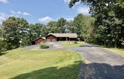 7296 Bardstown Rd, Springfield, KY 40069