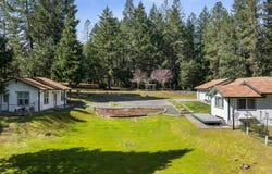 2276 Azalea Drive, Grants Pass, OR 97526