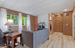 570 N 10th Ave, Cornelius, OR 97113