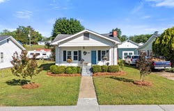 902 Fowler St, Clinton, TN 37716