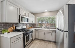 704 Buckingham Pl, Austin, TX 78745