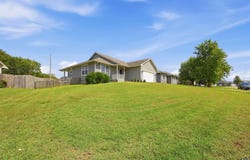 3834 NW Cherry Creek DR, Topeka, KS 66618