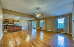 1324 W Holt Avenue, Harrison, AR 72601