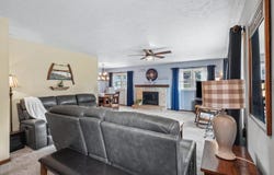 794 Wisner Drive, Waterloo, IA 50701