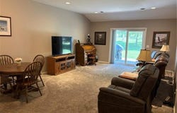 1827 Scenic Heights Court SW, Hutchinson, MN 55350