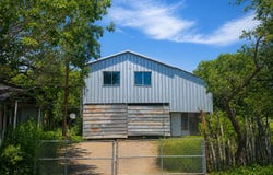 33 Jason Ave, Knippa, TX 78870