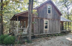 144 Cow Mountain RD, Mountain View, AR 72560