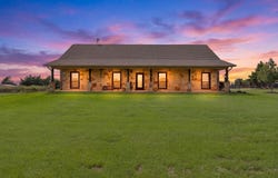 5562 County Road 1037, Celeste, TX 75423