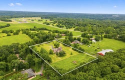 5325 E Farm Rd 142, Springfield, MO 65809