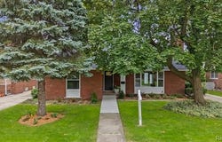 19984 Fairway Drive, Grosse Pointe Woods, MI 48236