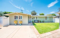 243 S Gardenglen, West Covina, CA 91790