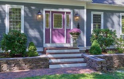 12 Fort Apache Dr, Franklin, MA 02038