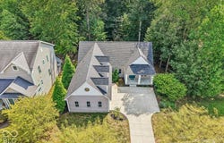 5600 Treeline Drive, Columbus, IN 47201