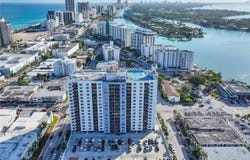 401 69th St, Miami Beach, FL 33141
