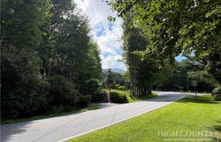 7458 US Highway 221, Blowing Rock, NC 28605