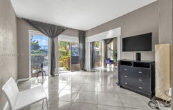 11111 Biscayne Blvd, Miami, FL 33181