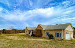 59 Taylor Farms Rd, Kenbridge, VA 23944