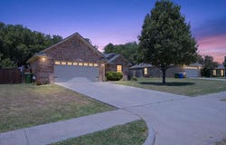 127 N Point Drive, Krum, TX 76249