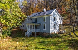 2728 E BRANCH LOOP, ROSELAND, VA 22967
