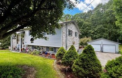 134 BURNING TREE DR., BECKLEY, WV 25801