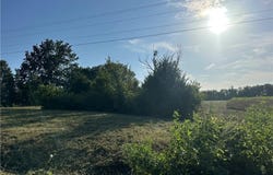 S Deer Run Road, Peculiar, MO 64078