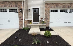 1528 Spruce Hill Drive, Stow, OH 44224