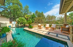813 Sunfish St, Lakeway, TX 78734