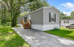 89 Tower Manor Cir E, Auburndale, FL 33823