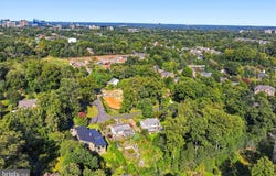 8123 WESTCHESTER Drive, VIENNA, VA 22182