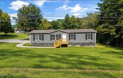 220 Emory Rd, Blaine, TN 37709