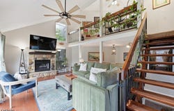 300 Gemini Dr, Hillsborough Twp., NJ 08844-4922