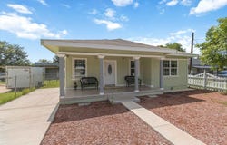1615 Hough, Adkins, TX 78101