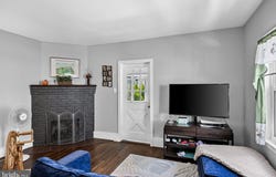 25 E CLINTON Avenue, OAKLYN, NJ 08107