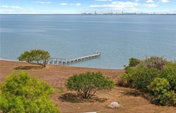 96 E Meadowlark Drive, Port Lavaca, TX 77979