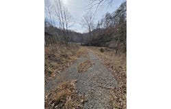 869 N Hwy 708, Beattyville, KY 41311